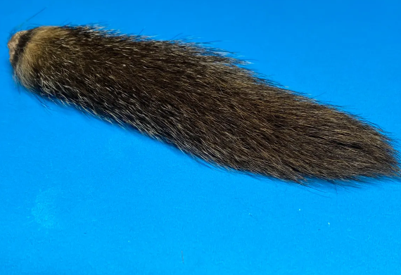 MAGPIE WOODCHUCK TAIL