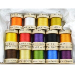 54 DEAN ST au ver soie Ephemera Pure Silk Tying Thread