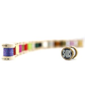 54 DEAN ST au ver soie Metallic Braid